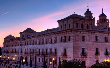 Học tập chất lượng tại Đại học UCAM với chương trình học bổng 100%